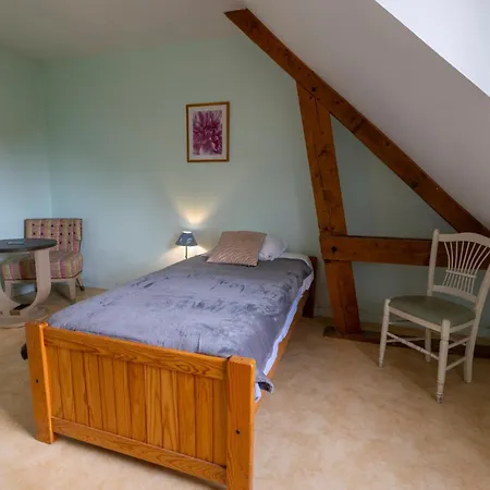 Du Bas Mont Hotel *