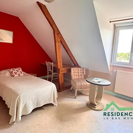 Du Bas Mont Hotel